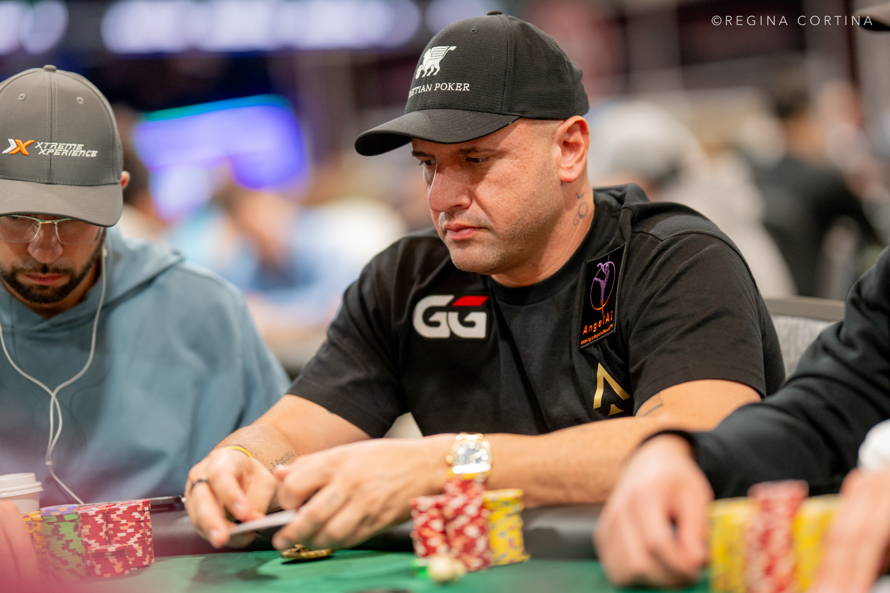 Mizrachi 的连冠梦想依旧在望：2026 WSOP 主赛事第4天的残酷洗牌 - 新葡京视讯