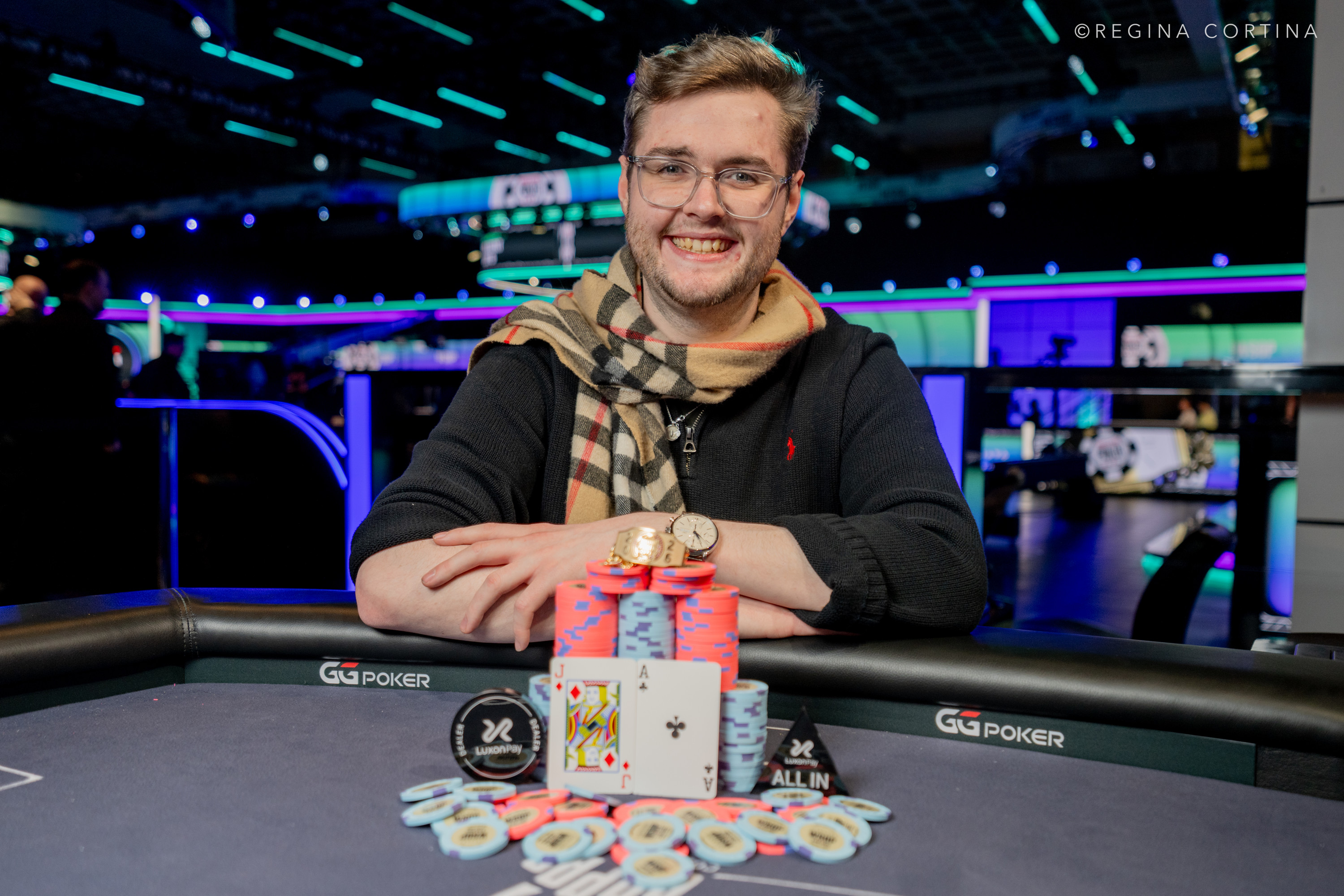 26岁新星登顶！Dwan斩获WSOP高额赛冠军背后的战术与心路 - 新葡京娱乐